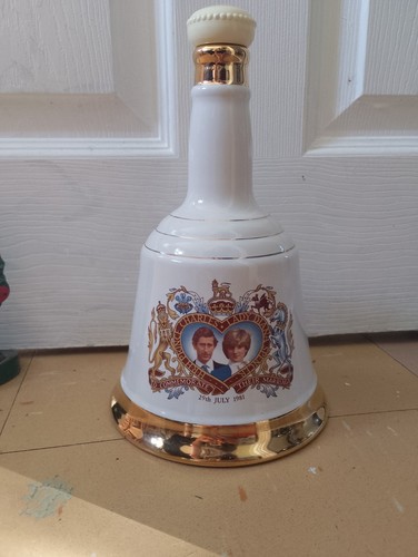 Large vintage charles diana - large, charles&