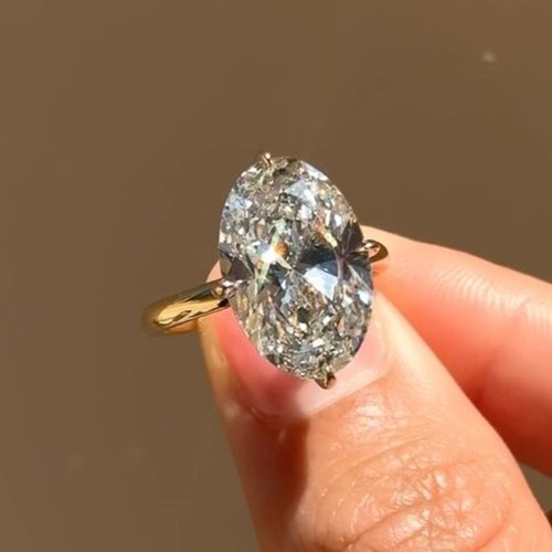 25ct oval cut moissanite - 3.25ct,