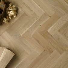 10" Natural Grade 250x70x22mm Herringbone Parquet Flooring - Unfinished Oak H25N