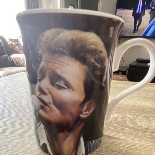 Danbury mint cliff richard - danbury,