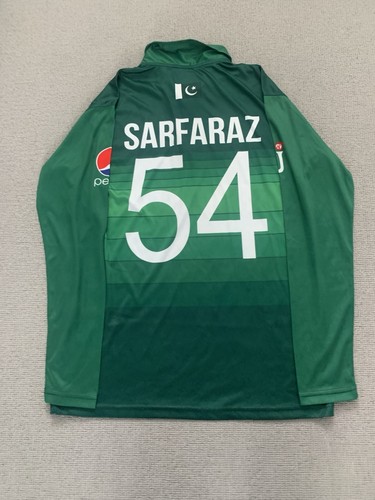 Safaraz ahmed match worn - match,