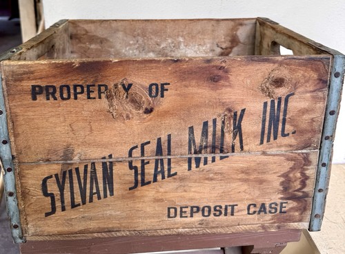 Vintage sylvan seal milk - milk, inc