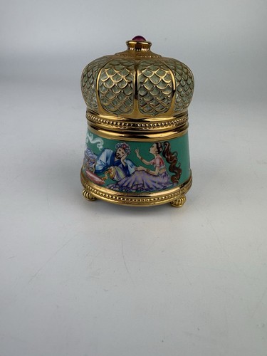 Franklin mint music - box, house
