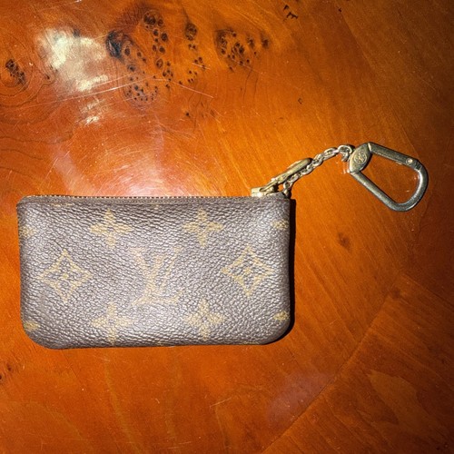 Authentic louis vuitton - louis,
