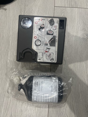 Porsche tyre mobility kit - porsche,
