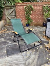 Recliner collapsable Chair Used For Fishing.