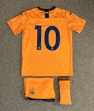 Newcastle United 2019/20 Third Shirt & Kit, 12-14 Years (YXL) #10, VGC
