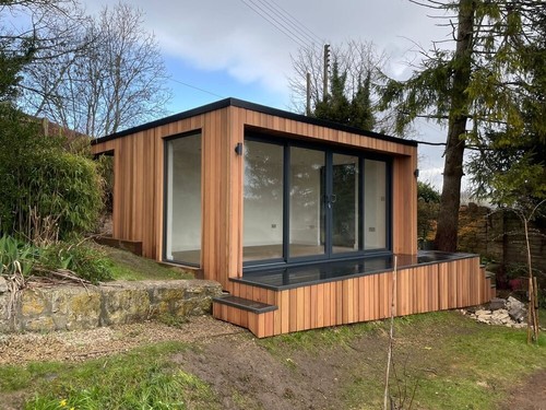 Insulated garden room - /,