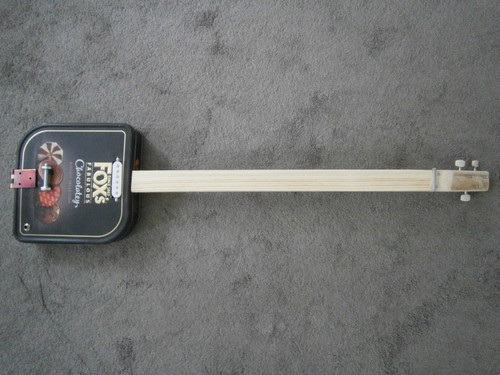 String cigar box canjo - canjo, foxes