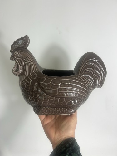 Vintage egg storage hen - vintage,