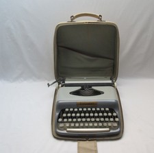 Vintage retro Diplomat Super portable typewriter & case Czechoslovakia