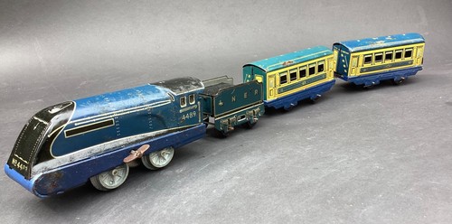 Vintage tin clockwork - tin,
