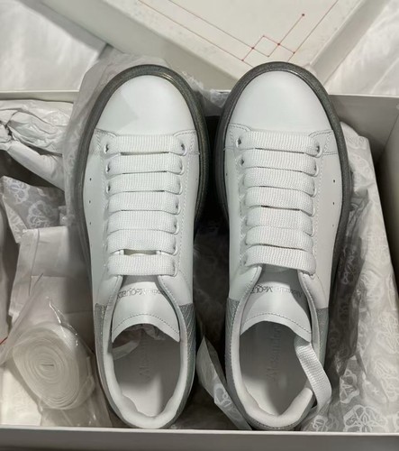 Alexander mcqueen sneakers - mcqueen,