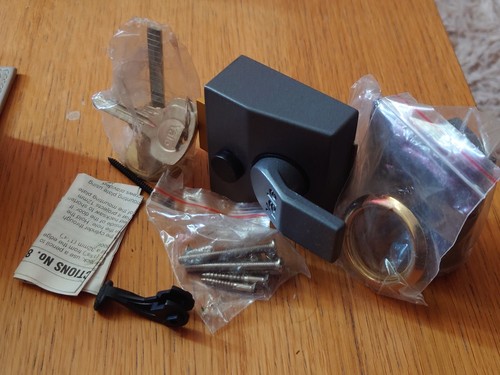 Yale night latch cylinder - latch,