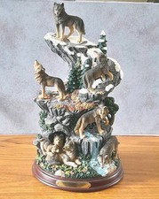 Bradford Exchange Resin Wolf Sculpture 'Forest Guardians' Domain' Ltd Edition.