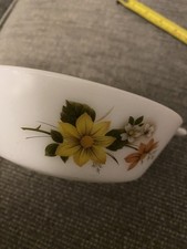 Pyrex Dish Autumn Glory Design