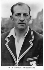 POSTCARD  CRICKET  MIDDLESEX