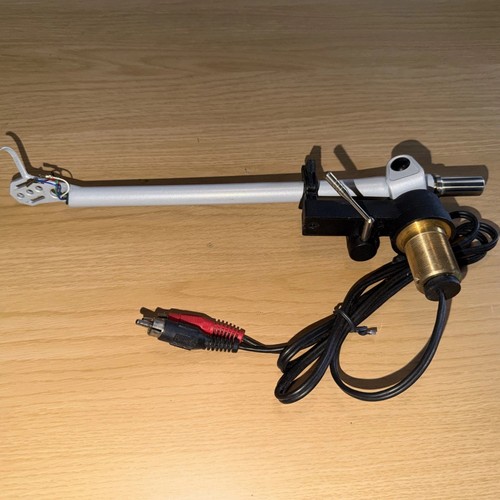 Acoustic signature rega rb - signature,