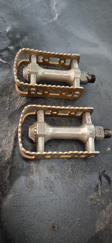 130 pedals old school - old,