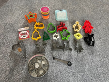 Baking Bundle-Silicone Cake Cases Cookie Cutters Icing couplers Fruit Spiral slc