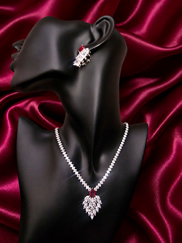 Silver plated clear red - &,