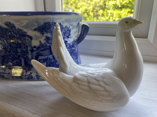 Lladro peaceful white - lladro, dove