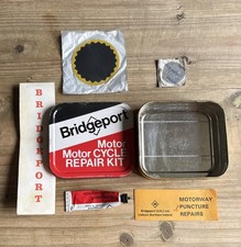 VINTAGE OLD ORIGINAL BRIDGEPORT CURE-C-CURE CAR PUNCTURE REPAIR OUTFIT KIT TIN 