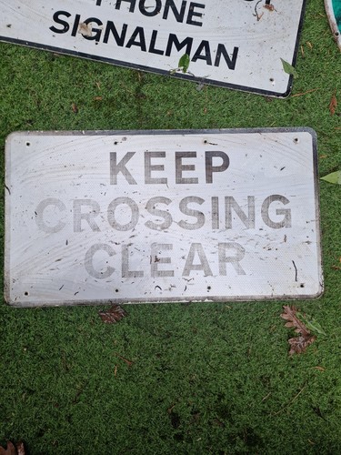 Keep crossing clear metal - crossing,