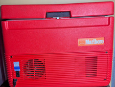 Vintage 1995 Marlboro Coleman