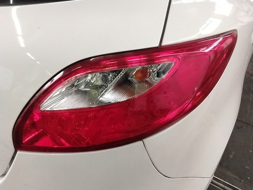Tail light mazda - rh, (de)