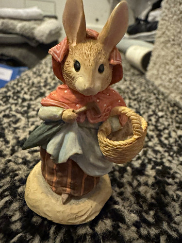 Ceramic rabbit figurine - ceramic,