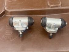 FORD FOCUS MK2 BRAKE WHEEL CYLINDERS.PAIR FOCUS FROM OCT 2004.C736  BRAKE CYLIN