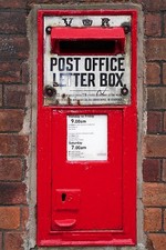 Photo 6x4 An unusual VR letter