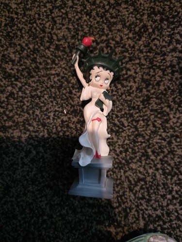 Betty boop statue liberty - betty,