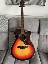 Yamaha AMIC Acoustic Guitar