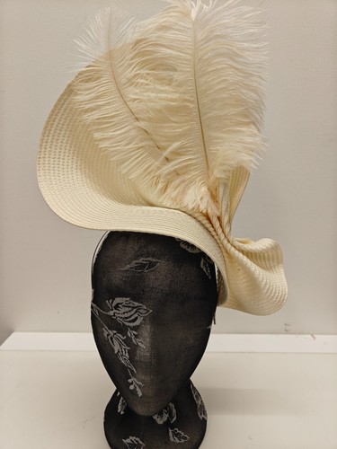 Ivory large straw fascinator - ivory,