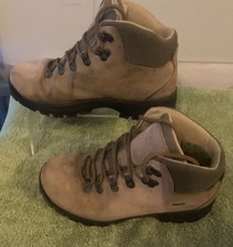 Trezeta Goretex Waterproof Women’s Size 5 Boots Hiking Walking with vibram soles