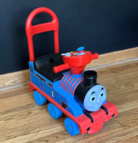 Thomas the tank engine - thomas,