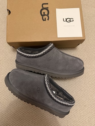Unisex grey ugg slippers size - unisex,