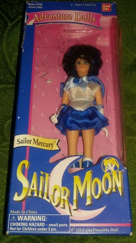 Sailor moon figure - moon,