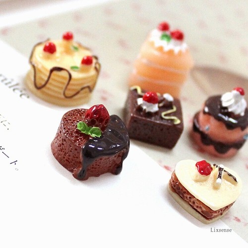 24x dolls house miniature - dolls,