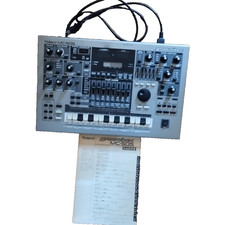 Roland MC-505 Groovebox Rhythm