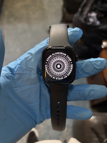 Apple 42mm black aluminum case - apple,