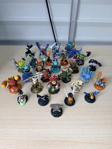 Skylanders bundle figures - figures, &
