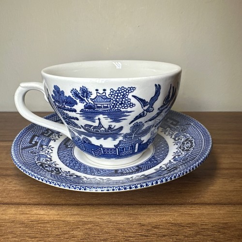 Vintage churchill blue willow - churchill,