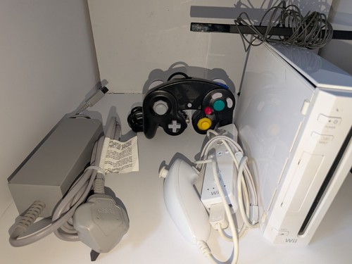 Modded wii console boxed - -boxed,