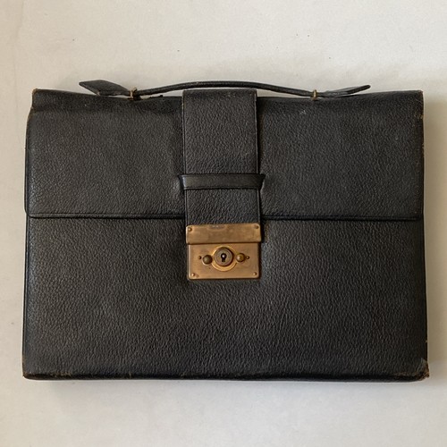 Vintage black leather writing - black,