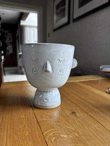 Sass belle cute face planter - &,