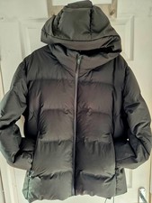 uniqlo puffer jacket, green