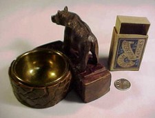 VINTAGE CARVED WOOD BLACK FOREST DETAIL BEAR ON SHAPED STAND WITH BRASS PIN TIDY